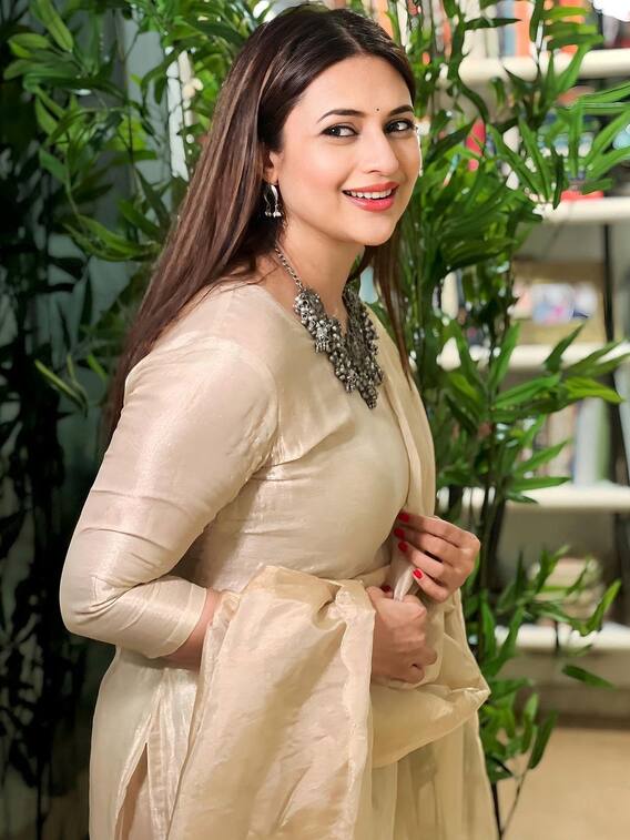 Tv की संस्कारी बहू इशिता पर लग चुके हैं ऐसे-ऐसे आरोप