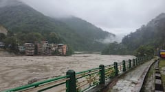 Sikkim Cloud Burst: 23 जवान लापता, 41 गाड़ियां डूबी, सिक्किम में बादल फटने के बाद तबाही का मंजर