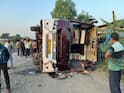 Wardha Accident: हिंगणघाट येथे महामार्गावर खड्डा चुकवताना ट्रॅव्हल्स पलटली; अपघातात एकाचा मृत्यू, आठ प्रवासी जखमी