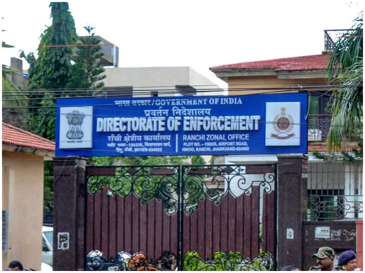 CBI से कितनी अलग है ED, जो आजकल चर्चा में है... किस के आदेश पर डालती है रेड? ED Raid Details Know how ed is different from CBI And who Directs for Ed raid Read Here All details CBI से कितनी अलग है ED, जो आजकल चर्चा में है... किस के आदेश पर डालती है रेड?