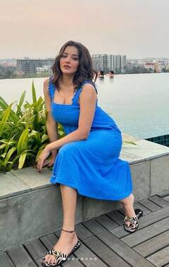 Monalisa: ਮੋਨਾਲੀਸਾ ਬਲੂ ਡਰੈੱਸ 'ਚ ਸਵਿਮਿੰਗ ਪੂਲ ਦੇ ਕਿਨਾਰੇ ਬੈਠੀ ਕੇ ਦਿੱਤੇ ਸਿਜ਼ਲਿੰਗ ਪੋਜ਼, ਦੇਖੋ ਤਸਵੀਰਾਂ