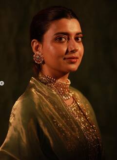 Nimrat Khaira: ਨਿਮਰਤ ਖਹਿਰਾ ਨੇ ਐਲਬਮ ਮਾਣਮੱਤੀ 'ਚੋਂ ਆਪਣੇ ਖੂਬਸੂਰਤ ਲੁੱਕ ਦੀ ਦਿਖਾਈ ਝਲਕ, ਸਾਦਗੀ ਨੇ ਲੁੱਟਿਆ ਦਿਲ