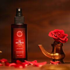 Rose Water: ਗੁਲਾਬ ਜਲ ਨਾਲ ਨਿਖਾਰੋ ਆਪਣੀ ਸੁੰਦਰਤਾ