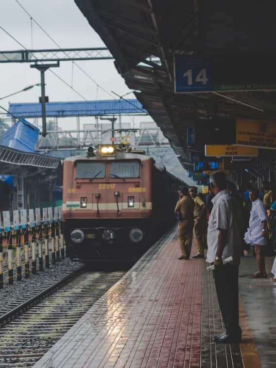 ट्रेन के एक टिकट से कैसे कर सकते हैं 56 दिन तक सफर?
