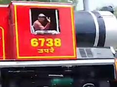 पीएम मोदी ने राजस्थान की पहली हेरिटेज ट्रेन को दिखाई हरी झंडी, जानें कितना होगा किराया