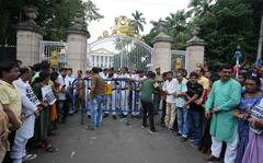 Abhishek Banerjee: বকেয়া চেয়ে পথে অভিষেক! পায়ে পায়ে রাজভবন অভিযান তৃণমূলের!