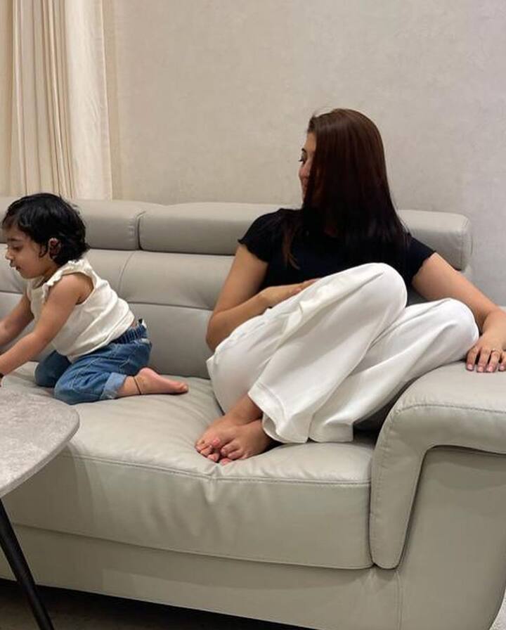 ఏం పిల్లో ఏం పిల్లాడో సినిమాతో టాలీవుడ్ లోకి అడుగుపెట్టి తనకంటూ ప్రత్యేకమైన గుర్తింపు సొంతం చేసుకుంది ప్రణీత సుభాష్.