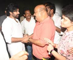 ఫోటోలు: ముదినేపల్లిలో పవన్ కల్యాణ్ వారాహి యాత్ర, జనసంద్రమైన వీధులు