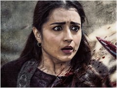రక్తాన్ని చూసి భయపడుతున్న త్రిష - 'లియో' నుంచి మరో పోస్టర్ రిలీజ్!