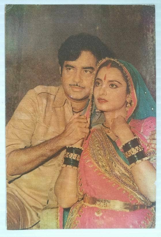 ऐसे में राकेश रोशन को ये डर सताने लगा था कि कहीं उनकी ये फिल्म रिलीज से पहले ही बंद ना हो जाए. फिल्म को पूरी करवाने के लिए राकेश ने रेखा और शत्रुघ्न के बीट सुलहा करवाने की खूब कोशिश की थी. आखिरकार राकेश की कोशिशें कामयाब हुई और दोनों ने फिल्म का नुकसान हो इसलिए इसकी शूटिंग पूरी कर दी.