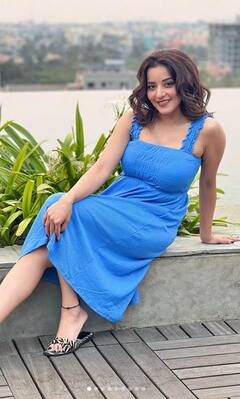 Monalisa: ਮੋਨਾਲੀਸਾ ਬਲੂ ਡਰੈੱਸ 'ਚ ਸਵਿਮਿੰਗ ਪੂਲ ਦੇ ਕਿਨਾਰੇ ਬੈਠੀ ਕੇ ਦਿੱਤੇ ਸਿਜ਼ਲਿੰਗ ਪੋਜ਼, ਦੇਖੋ ਤਸਵੀਰਾਂ