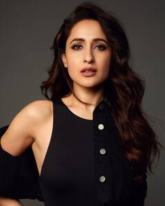 Pragya Jaiswal PHOTO: પ્રજ્ઞા જયસ્વાલે લેટેસ્ટ તસવીરોએ મચાવ્યો હંગામો, ફેન્સે કોમેન્ટમાં શેર કર્યા ફાયર ઈમોજી