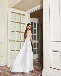 Aditi Rao Hydari Casts The Magic Spell In A Black And White Attire