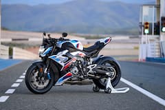 भारत में लॉन्च हुई BMW M 1000 R सुपरबाइक, तस्वीरें देखकर बोलेंगे आप 'बाइक हो तो ऐसी नहीं तो न हो'