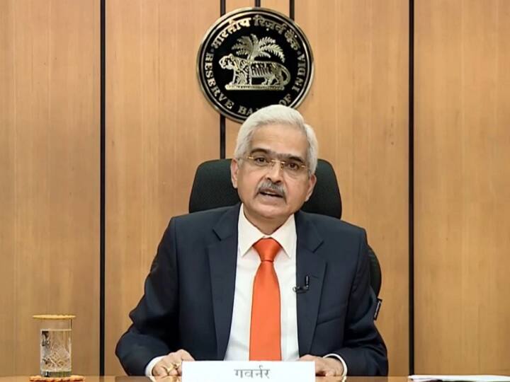 2000 Rupees Notes of 10000 crore rupees are remaining to come back in Said RBI Governor Shaktikanta Das 2000 Rupees Notes: रिजर्व बैंक ने दी जानकारी; अभी भी 10 हजार करोड़ के 2000 रुपये के नोट वापस आने बाकी