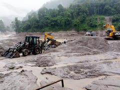 Sikkim Floods: Toll Rises To 21, Over 100 Missing. Washed Out Roads Leave 3,000 Stranded