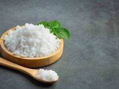 Health Tips:  नमक छोड़ने पर बॉडी पर क्या असर पड़ता है? आइए जानें
