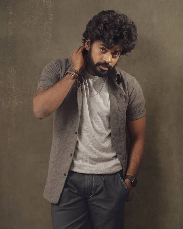 பல படங்களுக்கு கொரியோ கிராப் செய்து வருவதுடன் கலை நிகழ்ச்சிகளிலும் பங்குபெற்று வருகிறார்