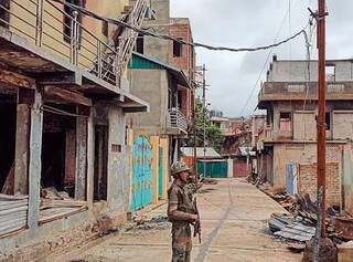 Manipur Violence: મણિપુરમાં 5 દિવસ સુધી ઈન્ટરનેટ પર પ્રતિબંધ લંબાવાયો 