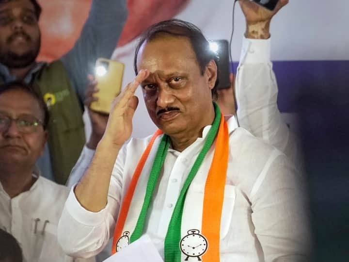 Election Commission hearing on real NCP Sharad Pawar Ajit Pawar faction detail Maharashtra: चाचा पर भतीजा भारी! अजित पवार के पास NCP के कितने विधायकों का समर्थन? EC के सामने कर दिया खुलासा