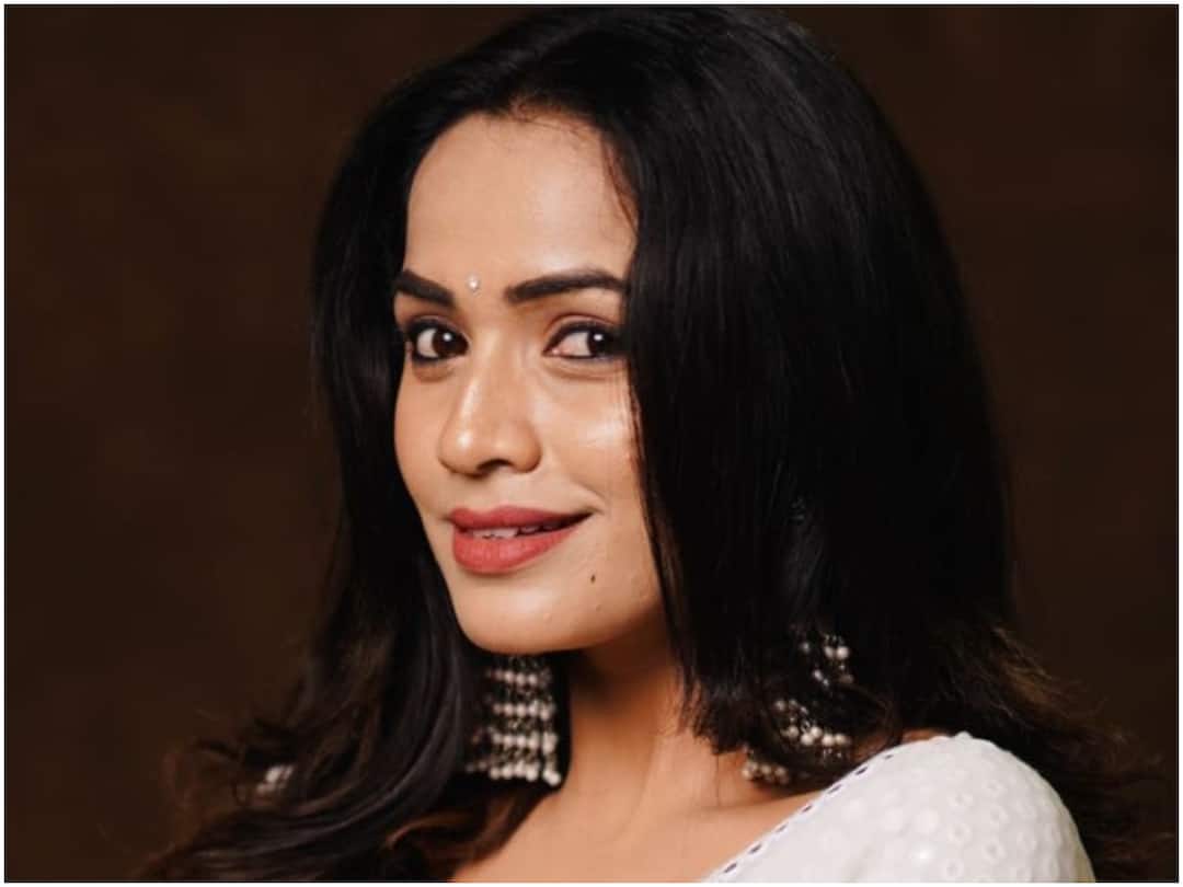 here are the remuneration details of Shobha Shetty for bigg boss season 7 telugu Shobha Shetty: ‘బిగ్ బాస్’ బ్యూటీ శోభా శెట్టి - వారానికి ఎంత రెమ్యునరేషన్ తీసుకుంటుందో తెలుసా?