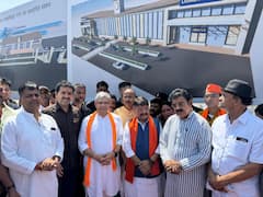 रेल मंत्री अश्विनी वैष्णव पहुंचे इंदौर, लक्ष्मीबाई नगर स्टेशन पर होने वाले विकास कार्यों का किया भूमिपूजन