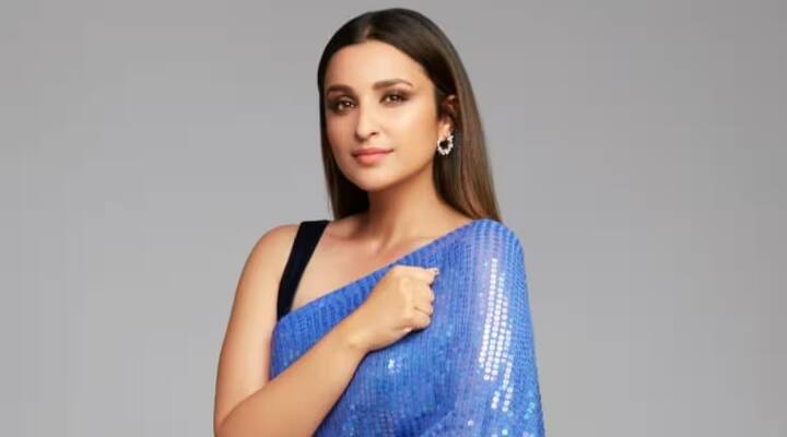 Parineeti Chopra displayed her singing talent in 'Meri Pyaari Bindu' and charmed us with songs like 'Maana Ke Hum Yaar Nahin' showcasing her versatility as an actor and singer. (Image Source: PR Handout)
