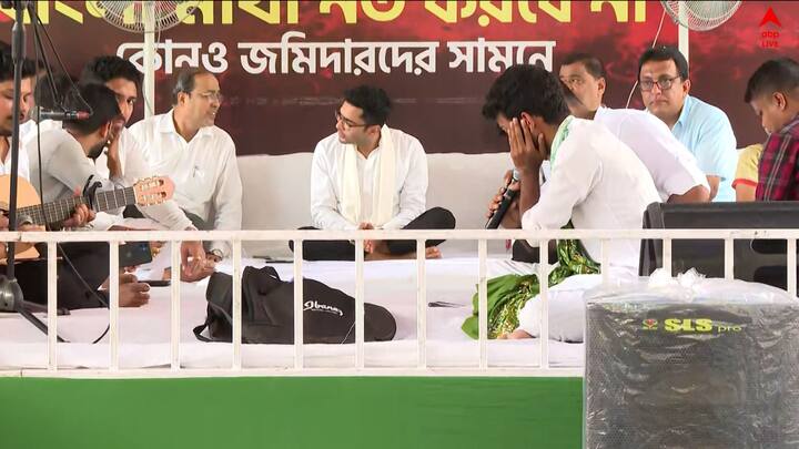 'বন্যা পরিস্থিতি দেখতে শিলিগুড়িতে রাজ্যপাল, সেখানেই দেখা করতে বলেন। এখন তো শুনছি উনি শিলিগুড়ি থেকে দিল্লির পথে পাড়ি দিয়েছেন', দাবি অভিষেকের।