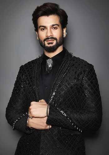 Rising star Sunny Kaushal recently burst onto the music scene with his rap song 'Jhandey,' proving that his talents extend beyond acting. Tune in now for this recent hit. (Image Source: PR Handout)