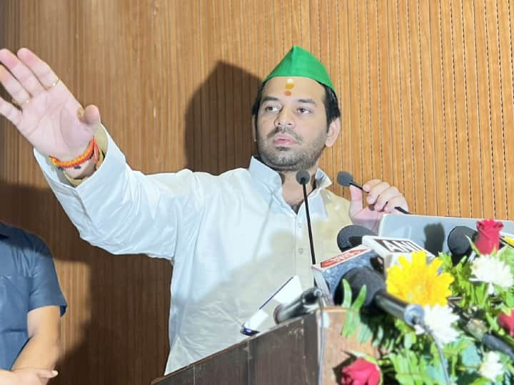 Constable Removed After Viral Video Shows Him Dancing On Tej Pratap Yadav's Order