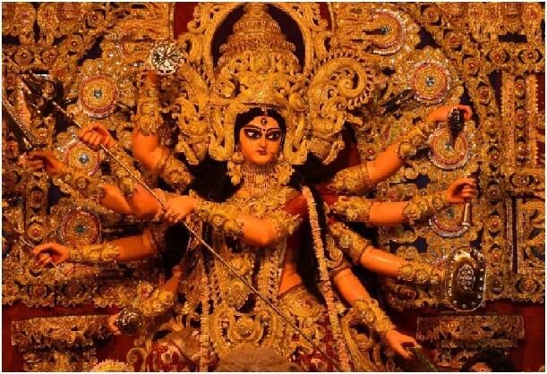 remove these 4 things from the house before kalash sthapana in Navratri Shardiya Navratri 2023 : નવરાત્રિમાં ઘટસ્થાપન પહેલા ઘરમાંથી આ વસ્તુને હટાવી દો, નહિતો મા દુર્ગા થશે નારાજ