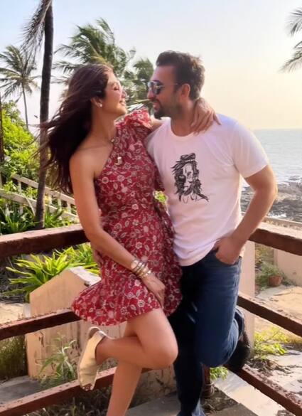 राज आगे कहते हैं कि उन्होंने 18 साल की उम्र में लंदन में कैब चलाकर अपनी नौकरी शुरू की थी. फिर 21 साल की उम्र तक मैंने पश्मीना शॉल का एक बड़ा साम्राज्य खड़ा किया..मेरा काम हमेशा से कपड़े चढ़ाने का था, उतारने का नहीं..