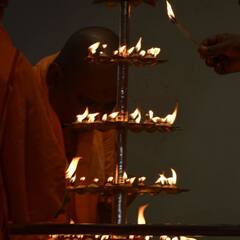 Sandhi Puja 2023 : অষ্টমী ও নবমীর সন্ধিক্ষণে সন্ধিপুজো, কী মাহাত্ম্য ? আছে নানা গল্প