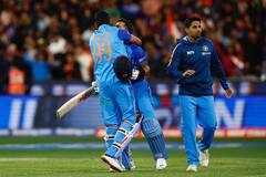 கிரிக்கெட் போட்டியில் களமிறங்கிய தமிழக வீரர் அஸ்வின்!