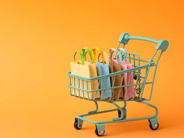 सेल शुरू होने का करें इंतजार : आपको बता दें अमेजन पर ग्रेट इंडियन फेस्टिवल सेल 8 अक्टूबर की रात 12 बजे से शुरू होगी. इस सेल के लिए अब आपको कुछ घंटों का ही इंतजार करना है, जिसमें आप सभी प्रोडक्ट पर बेहतरीन डिस्काउंट पा सकते हैं.