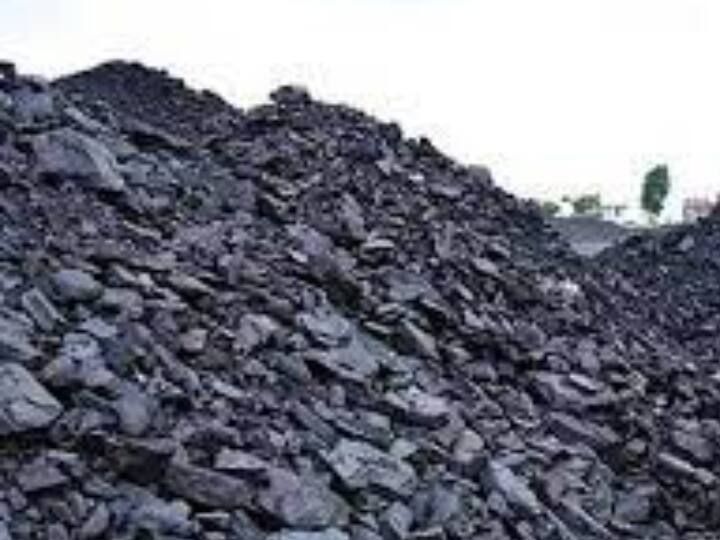 Korea stealing coal Kanta Ghar clerk suspended Chhattisgarh News Ann Chhattisgarh News: कोरिया में चल रहे कोयला चोरी के बड़े खेल का हुआ पर्दाफाश, क्लर्क किया गया सस्पेंड