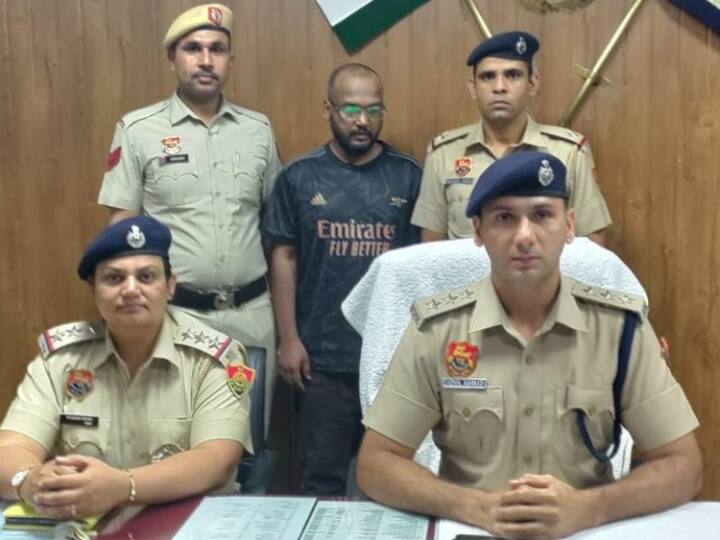 Nuh Violence: नूंह हिंसा को लेकर सोशल मीडिया पर भड़काऊ पोस्ट डालने वाला आरोपी गिरफ्तार, कोर्ट में होगी पेशी gurugram police arrested a person for making inflammatory posts on social media in Nuh violence ann Nuh Violence: नूंह हिंसा को लेकर सोशल मीडिया पर भड़काऊ पोस्ट डालने वाला आरोपी गिरफ्तार, कोर्ट में होगी पेशी