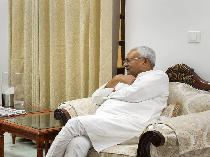 CM Nitish Kumar meeting with Muslim leaders of JDU regarding caste survey for Lok Sabha Election 2024 Lok Sabha Election 2024: CM नीतीश JDU के मुस्लिम नेताओं के साथ करेंगे बैठक, जातीय सर्वे के आंकड़े को लेकर बनेगी चुनावी रणनीति