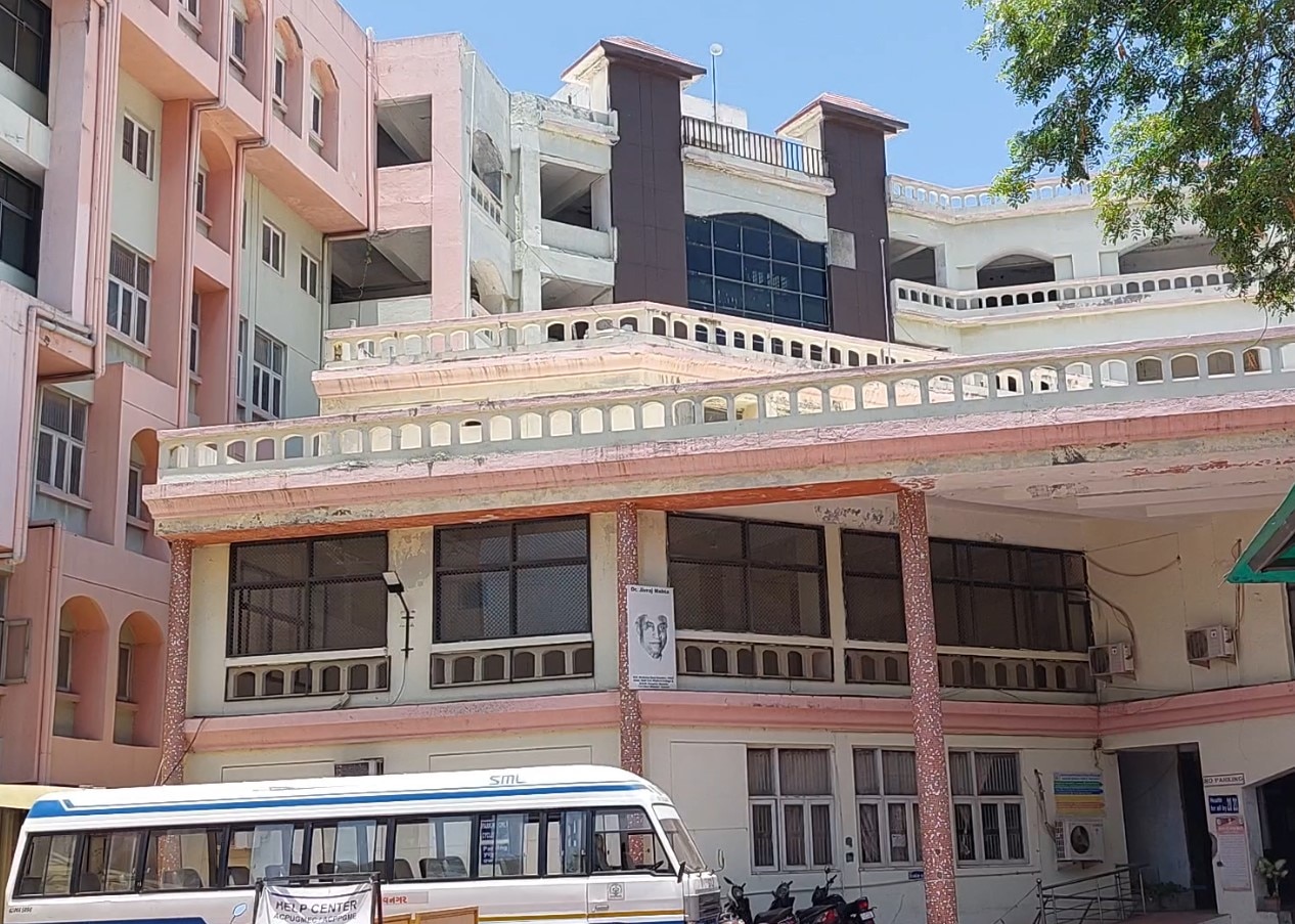 Bhavnagar: મેડિકલ કોલેજના ઇતિહાસની પ્રથમ ઘટના, ગુજરાતના 93 વિદ્યાર્થીઓને પરીક્ષામાંથી ડીટેઈન કરવામાં આવતા ખળભળાટ