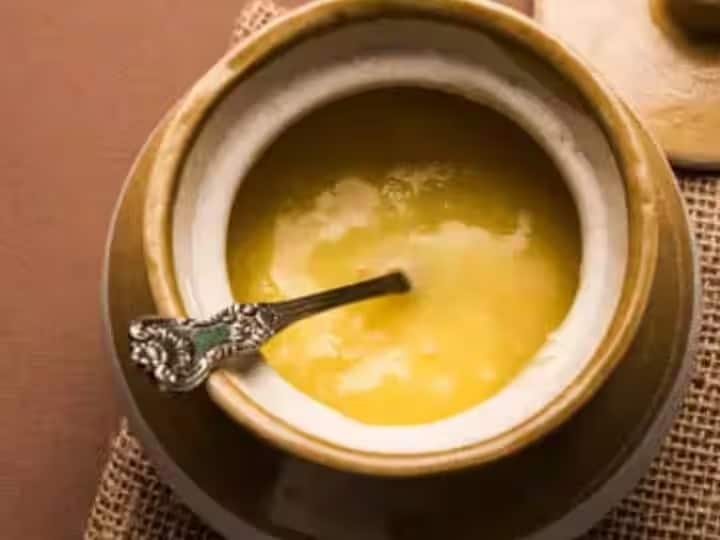 तुपामध्ये इतर तेलांप्रमाणे फॅट नसते. हे एक सुपरफूड आहे जे आपल्याला अनेक प्रकारच्या आजारांपासून आराम देते.