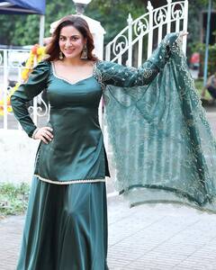 Shraddha Arya Photos: ગ્રીન એથનિક વેરમાં ગોર્જિયસ લાગી અભિનેત્રી શ્રદ્ધા આર્યા, જુઓ સુંદર તસવીરો