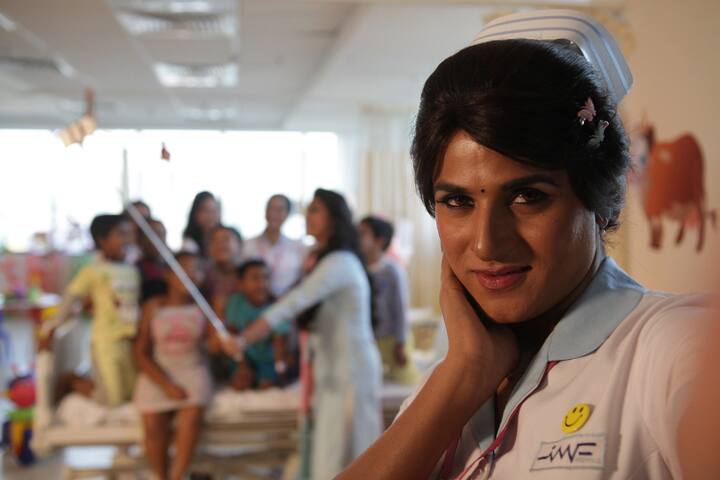 அந்தவகையில், இதே நாளில் 7 வருடங்களுக்கு முன்பு, வந்த ரெமோ படத்தில் பெண் வேடம் போட்டு அசத்தினார். கீர்த்தி சுரேஷிற்கும் சிவாவிற்குமான கெமிஸ்ட்ரியும் பக்கவாக வொர்க்-அவுட் ஆகியது.