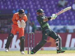 वर्ल्ड कप मैच के दौरान पाकिस्तानी बल्लेबाज मोहम्मद रिज़वान ने पढ़ी नमाज़! सोशल मीडिया पर वीडियो वायरल