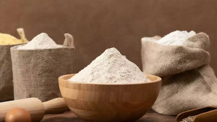 Weight Loss Tips add these grain flour in your diet for health diabetes marathi news Weight Loss Tips : झटपट वजन कमी करायचंय? तर आहारात 'या' 4 प्रकारच्या पिठांचा समावेश करा; काही दिवसांतच फरक दिसेल