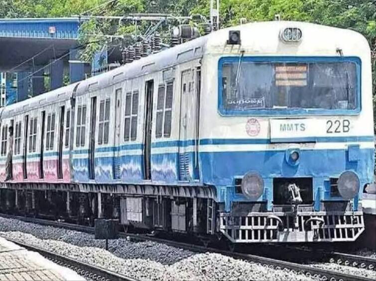 Hyderabad Four New MMTS Trains Services Started By South Central Railway MMTS Trains: కొత్తగా మరో 4 ఎంఎంటీఎస్ రైళ్లు, మేడ్చల్-లింగంపల్లి, మేడ్చల్-హైదరాబాద్ మధ్య సేవలు