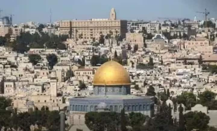 Israel-Palestine Conflict: বেশ কিছু দিন ধরেই উত্তপ্ত ছিল পরিবেশ। এবার সরাসরি যুদ্ধের ঘোষণা।