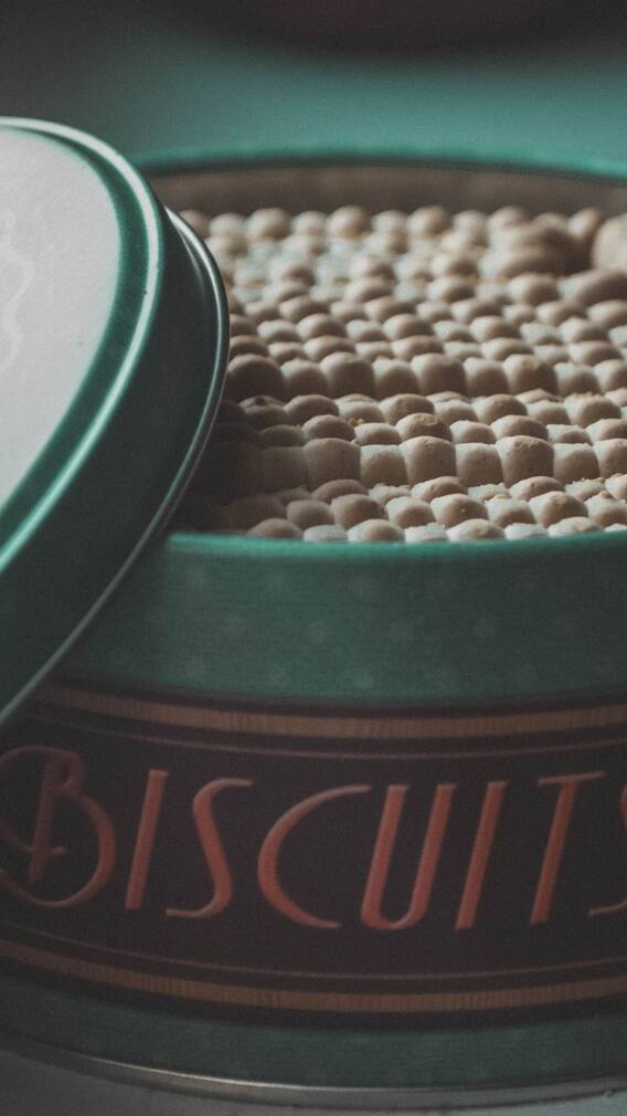 চায়ের সঙ্গে বিস্কুট মাস্ট? ক্ষতি করছেন না তো?