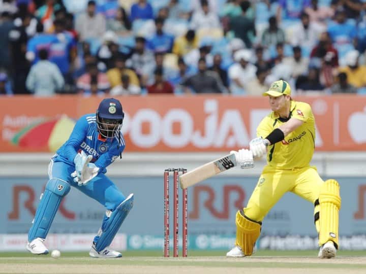 ICC ODI World Cup 2023 IND vs AUS Match at Chennai Head to Head odi records in World Cup and Overall IND vs AUS World Cup Records: टीम इंडिया का चेन्नई में ऑस्ट्रेलिया से होगा मुकाबला, पढ़ें किसका पलड़ा है भारी