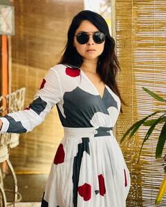 Sonalee Kulkarni: सोनाली कुलकर्णीचा क्लासी लूक; फोटोंनी वेधलं लक्ष