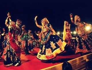 નવરાત્રિમાં હાર્ટ અટેકના કેસ ટાળવા  AMAએ ખેલૈયાઓ માટે જાહેર કરી  ગાઈડલાઈન, જાણો ગરબે ઘૂમતા શું રાખવું  ધ્યાન